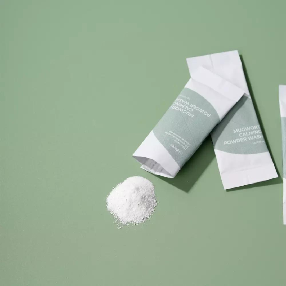 ISNTREE Mugwort Powder Wash