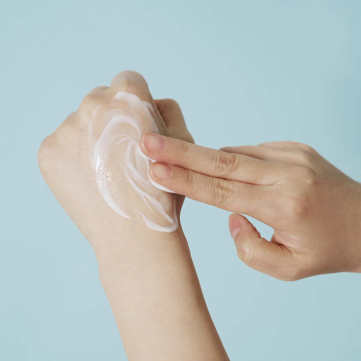 SKIN1004 Madagascar Centella Hyalu-Cica Gentle Cleansing Milk